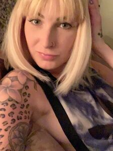 MsLucy exklusive OnlyFans geleakte Nacktbilder