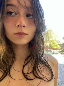 Zipoz' Nackt-OnlyFans-Leaks (8 Fotos)