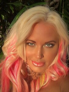 suzannestokes exklusive onlyfans geleakte Nacktbilder