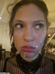 Anna Blossom alias annablossom exklusive OnlyFans geleakte Nacktbilder