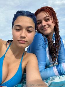 Sofia Gomez, también conocida como Sofiiagomez, desnuda, con tetas y trasero curvilíneo (2023), filtra fotos de OnlyFans