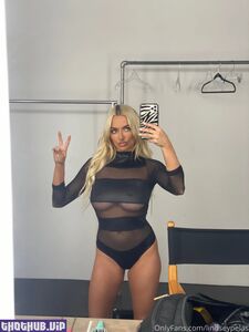 Últimas fotos desnudas filtradas de Lindsey Pelas en OnlyFans