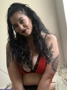 Le compte OnlyFans de Thatonegothgirl a fuité ses dernières photos nues.