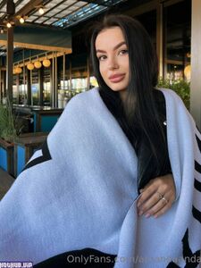 Amanda, alias amanda_your onlyfans, a divulgué des photos nues.