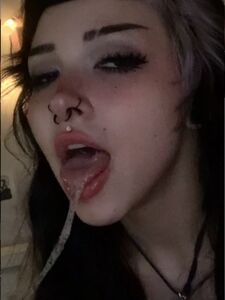 Fuite des dernières photos nues du compte OnlyFans d'Averyevilgirl