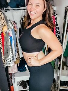 Sweetsarah alias @yourfavladyyyy OnlyFans publie des photos nues.