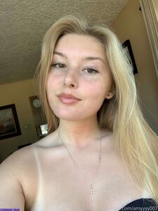amyyyy007 exclusif OnlyFans nus divulgués