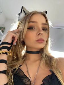 leak di foto e video nudi di babyfooji su OnlyFans