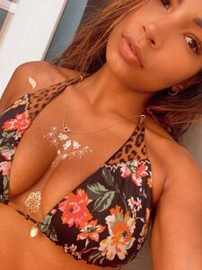 Latika Jha nuove foto hot di OnlyFans trapelate