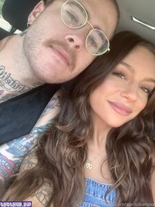 Aprilolsenxxx onlyfans fa trapelare le ultime foto di nudo