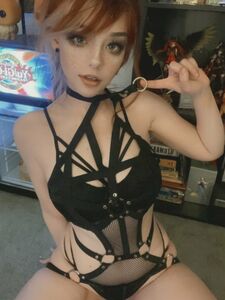 Pacchetto Eevee Nicole Davis trapelato solo su Fans