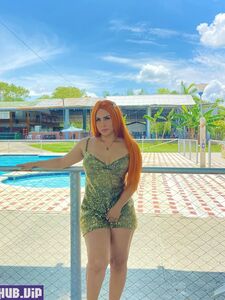 マルガリータ・サヘンツグのOnlyFansからのヌード写真と動画のリーク