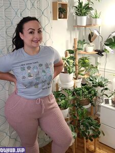 メアリー・アンクのOnlyFansからのヌード写真のリーク