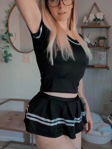 ケイトリンスミスのOnlyFansが最新のヌード写真を流出