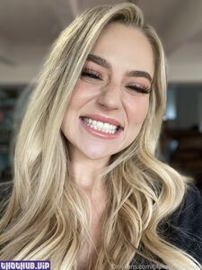 Blakeblossomxxx 新しいホットなOnlyFansのリークヌード