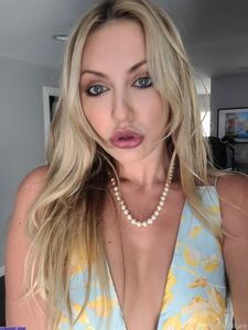 Alure独占OnlyFansの流出ヌード