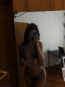 Badlovelyxx OnlyFansがヌード写真を流出