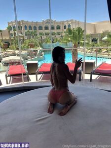 Vazamentos de fotos e vídeos nus de Leah Gotti no OnlyFans