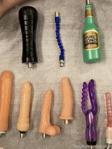 Vazamentos do álbum de Hariel Ferrari nua, com seios e vagina à mostra no OnlyFans.