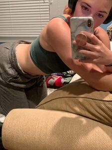 Vazaram as fotos mais recentes de Lil_xt no OnlyFans.