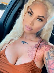 Lillycash exclusivo OnlyFans nus vazados