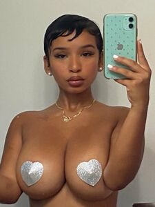 thumbalinaxxx новые горячие утечки обнаженных фото onlyfans