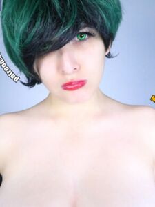 Утечка откровенных фотографий Джоси с OnlyFans в косплей-аккаунте.