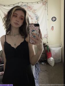 brattyydeath эксклюзивные onlyfans утечка нюдов