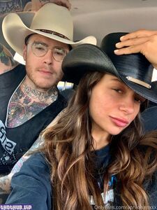 Aprilolsenxxx слила в OnlyFans последние обнаженные фотографии