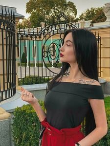 Amanda, yani amanda_your adlı OnlyFans hesabından çıplak fotoğraflarını sızdırdı.