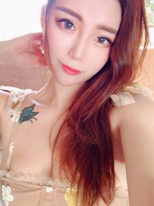 Nicolove.cc OnlyFans hesabından son çıplak fotoğraflar sızdırıldı.