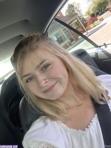 Ryleegray'in OnlyFans hesabından çıplak fotoğrafları sızdırıldı.