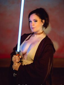 Meg Turney Kenobi Kostümü Onlyfans Seti Sızdırıldı