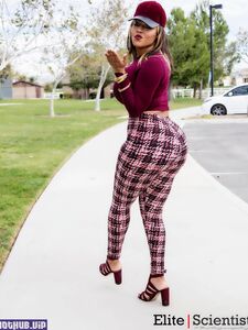 Persephanii'nin OnlyFans'teki çıplak fotoğrafları sızdırıldı.