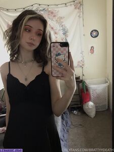 brattyydeath 独家 onlyfans 泄露的裸照