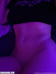 Skylar Vox OnlyFans泄露的裸体照片