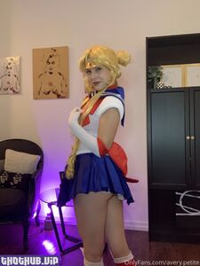 avery.petite 新的热门 onlyfans 泄露裸照