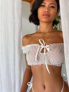 香奈儿Uzi卧室内衣脱衣Onlyfans视频泄露